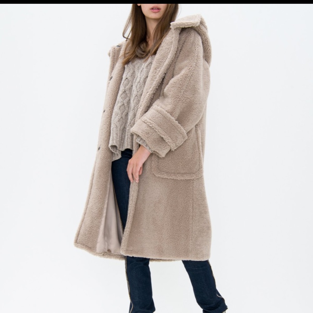 Authentic Weekend Max Mara Hooded Teddy Coat